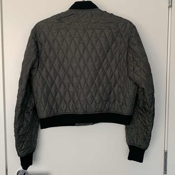 Size small - Picture 4 of 7